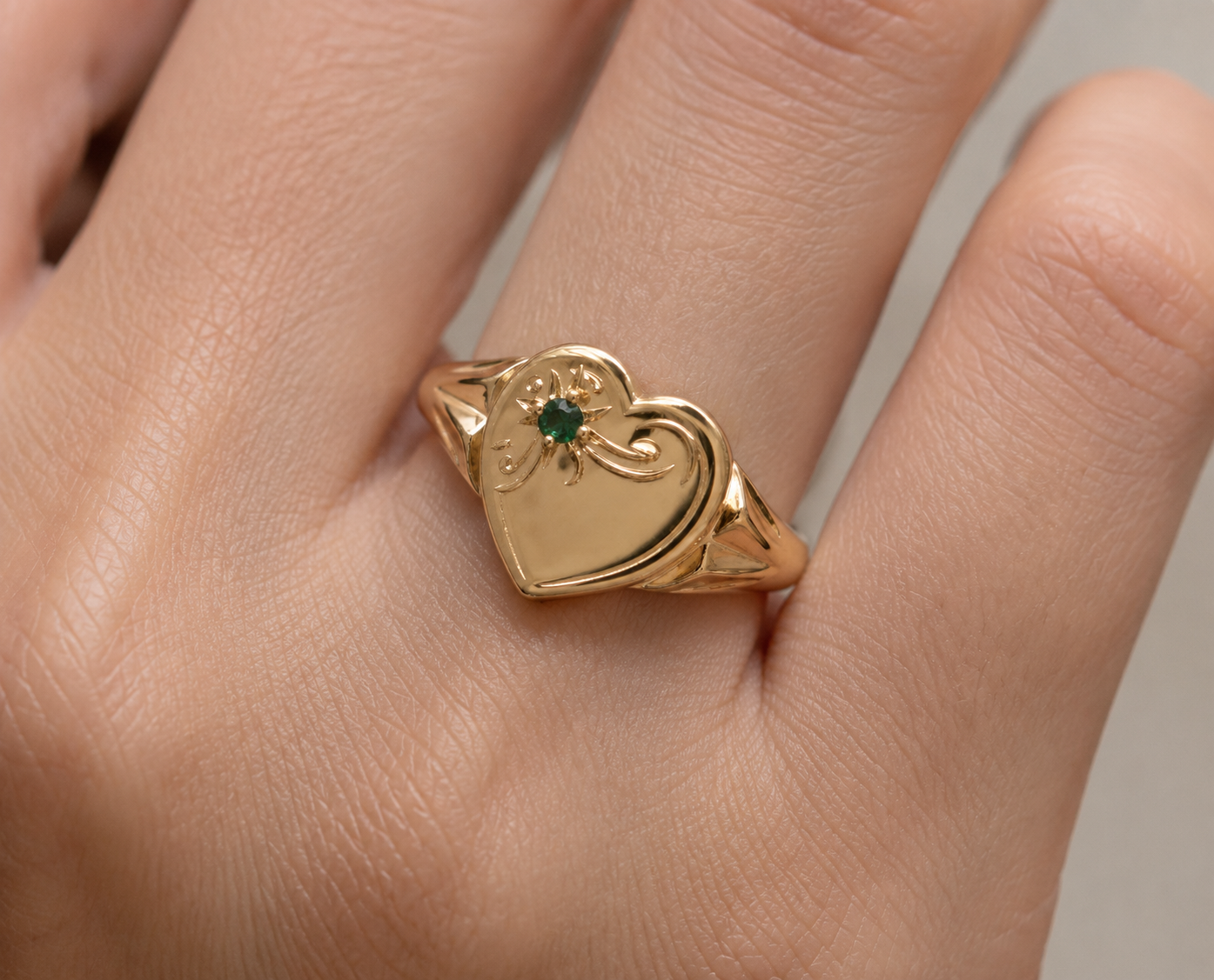 Genuine 9ct 9k 375 Yellow, Rose or White Gold Heart Green Tsavorite Garnet Signet Ring 265- January Birthstone