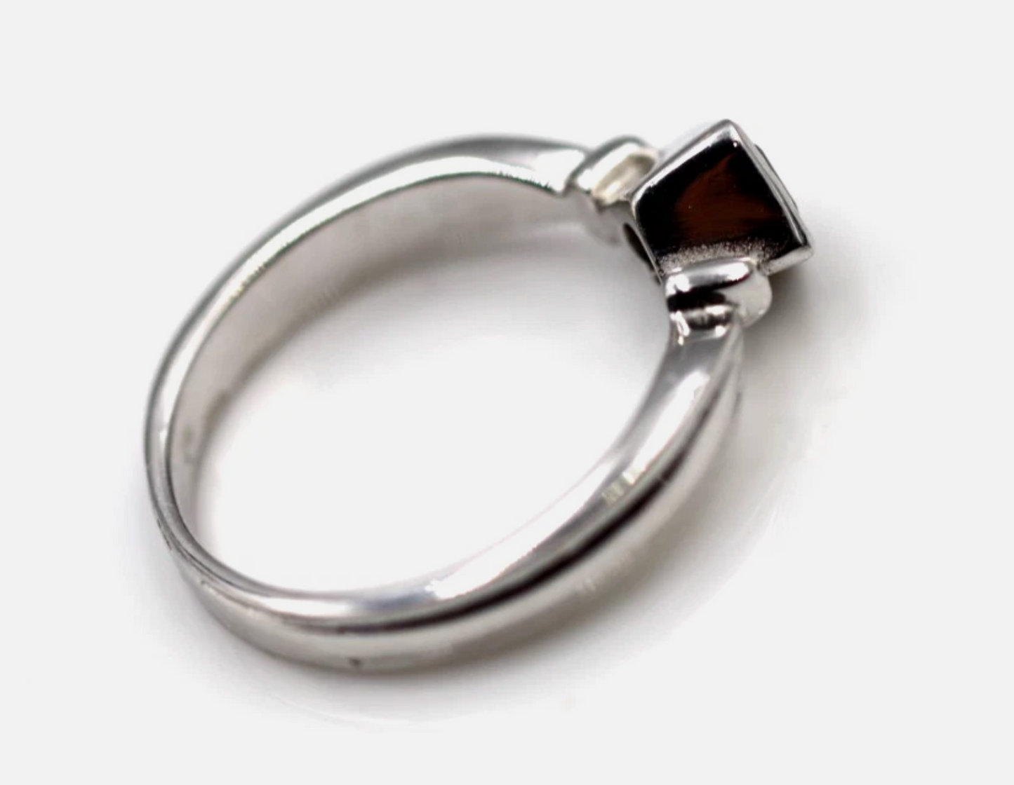 Size M Sterling Silver 925 Purple Amethyst Square Set Ring