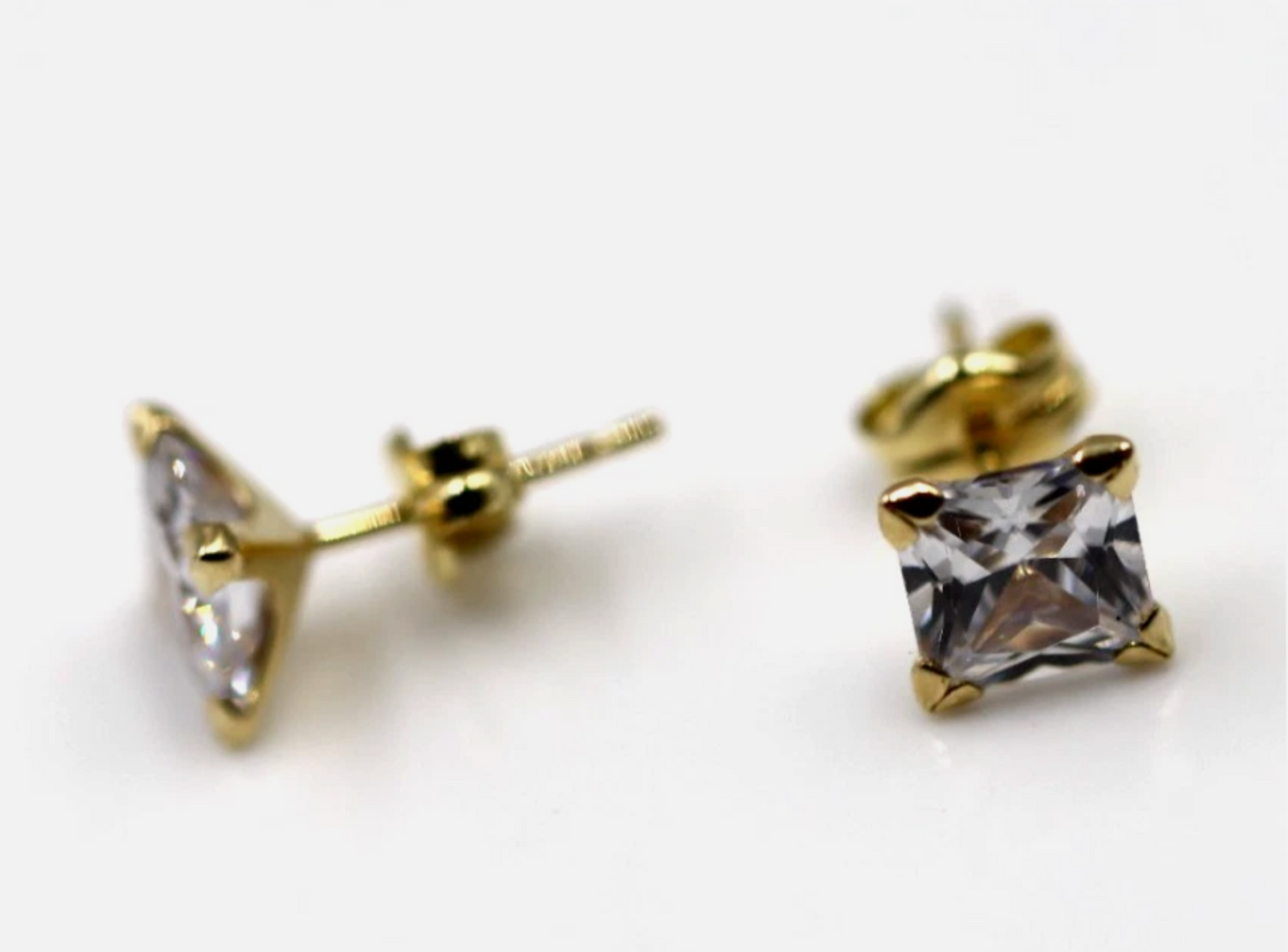 Genuine New 9ct 9K 375 Yellow Gold 6mm 4 Claw Square CZ Stud Earrings