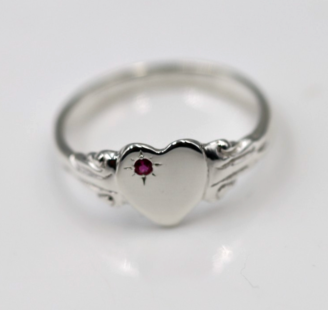 Kaedesigns New Sterling Silver 925 Heart Pink Sapphire Set Signet Ring