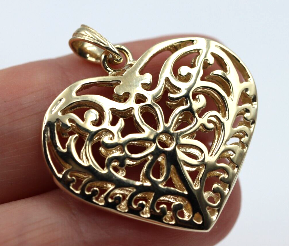 Kaedesigns Genuine 9ct Large Yellow, Rose or White Gold Filigree Flower Double Sided Heart Pendant