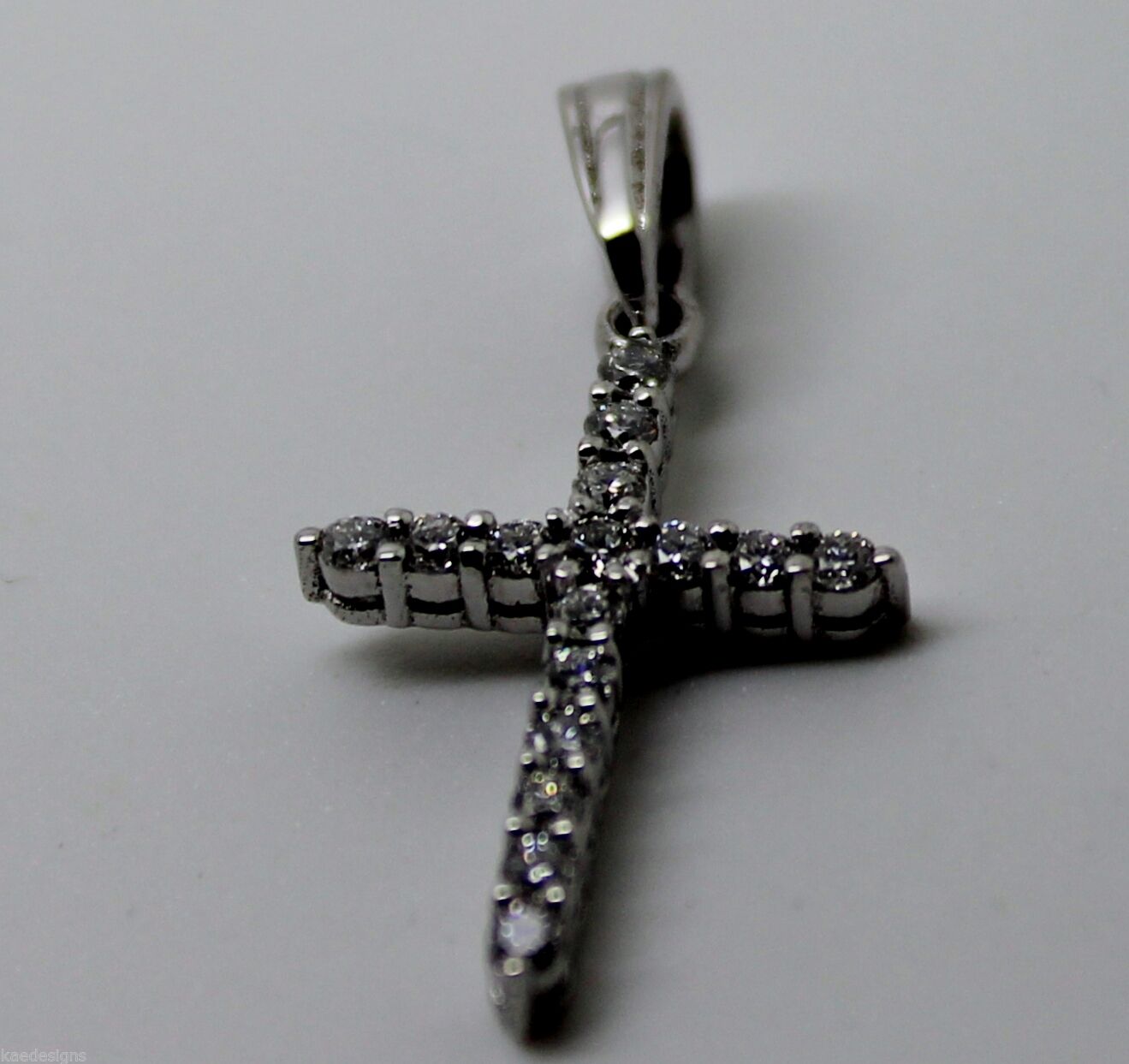 New Genuine 18ct 18k 750 White Gold Crucifix Cross And Genuine Diamond Pendant