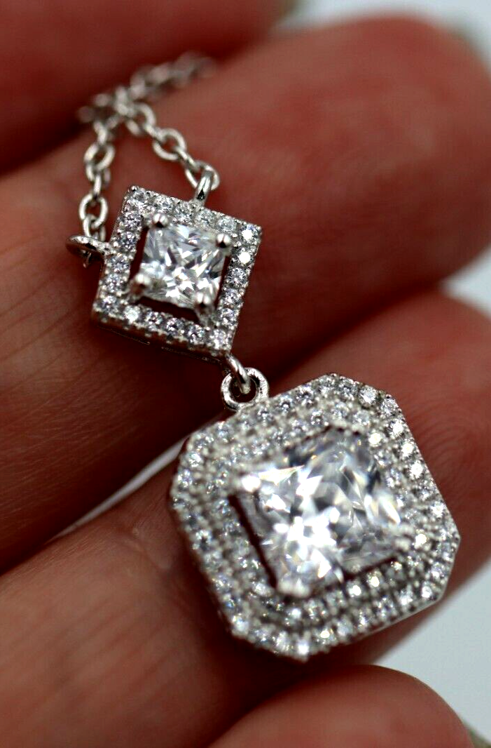Genuine Cubic Zirconia 925 Sterling Silver Pendant + Necklace *