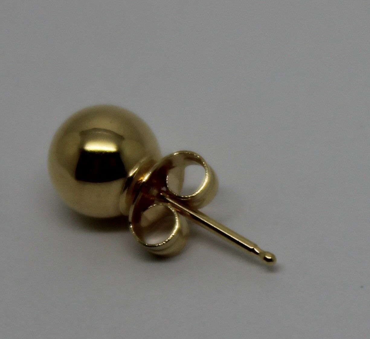 New Genuine 18ct Yellow Gold One 4mm Stud Ball Earring