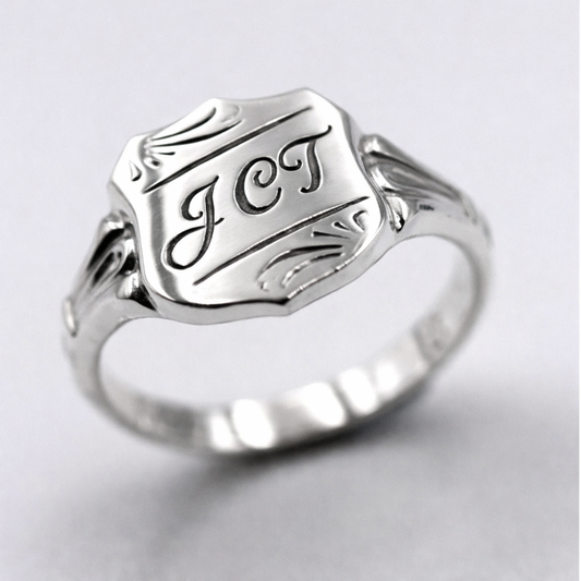Kaedesigns, Genuine Sterling Silver 925 Signet Ring In Your Size - Engraving included