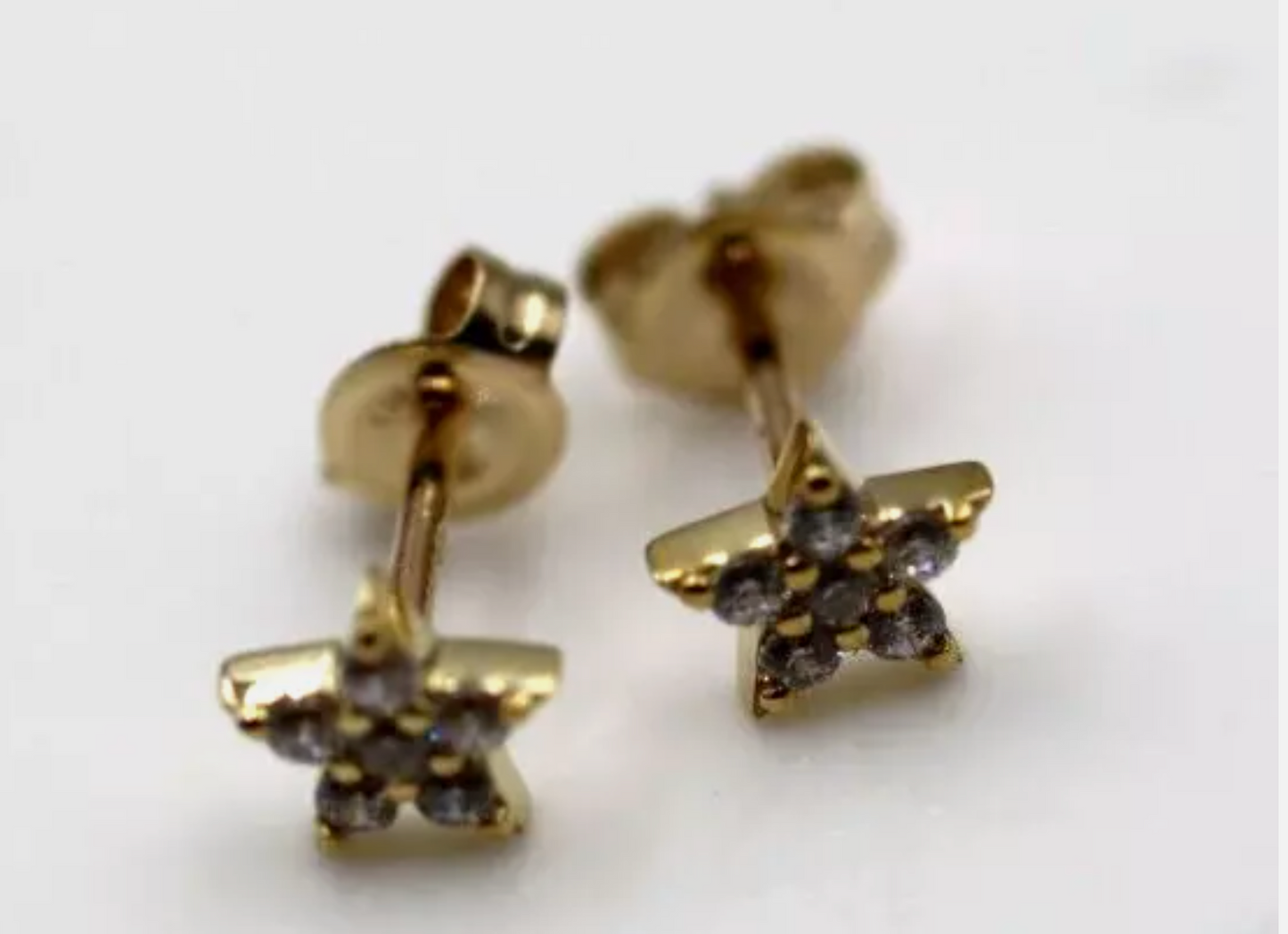 Genuine 9ct 9kt Yellow Gold Cubic Zirconia Star Stud Earrings