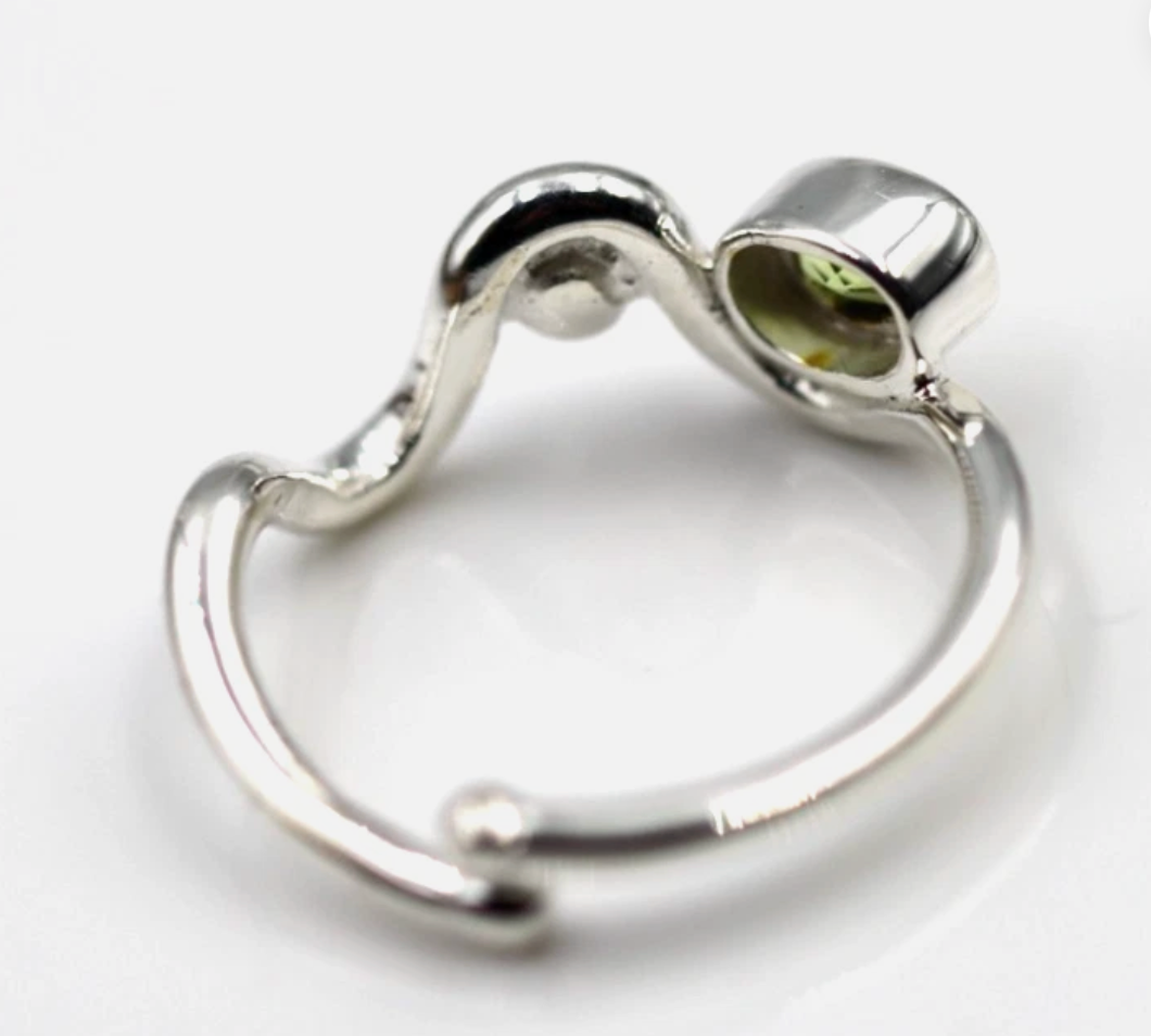 Size P Sterling Silver 925 Oval Peridot Bezel Set Fancy Ring