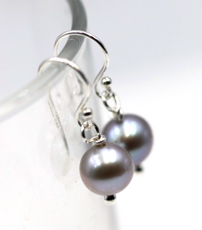 Sterling Silver 925 Freshwater 7mm Round Grey Pearl Hooks Earrings