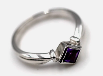 Size M Sterling Silver 925 Purple Amethyst Square Set Ring