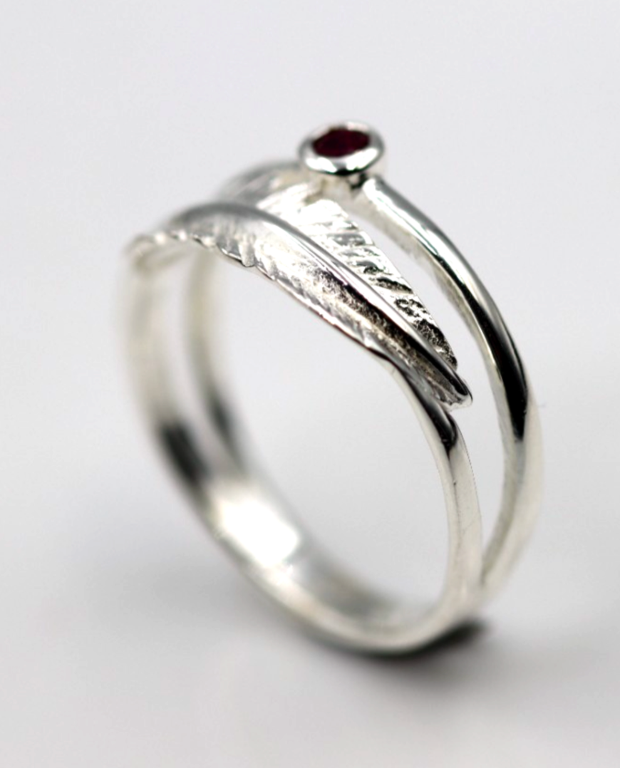 Genuine Size R Sterling Silver 925 Feather Ruby Ring