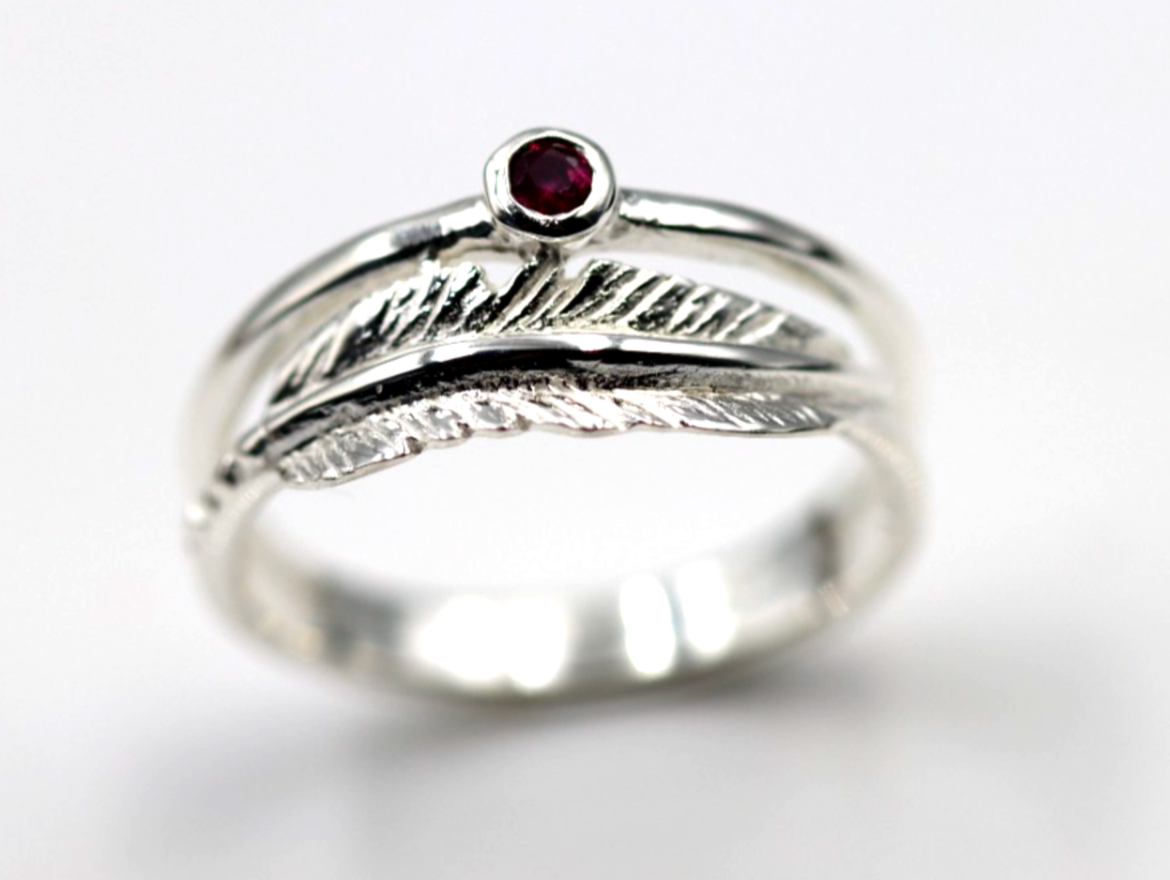 Genuine Size R Sterling Silver 925 Feather Ruby Ring