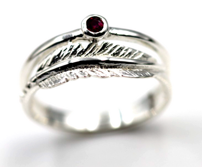 Genuine Size R Sterling Silver 925 Feather Ruby Ring