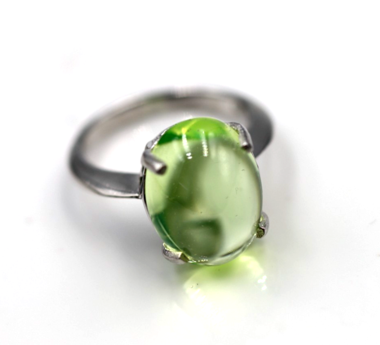 Size P Sterling Silver 925 Light Green Oval Spinel Ring