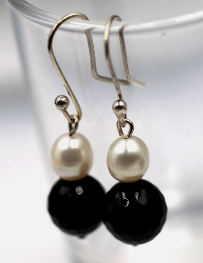 Sterling Silver 925 Freshwater Oval Pearl + Onyx Ball Earrings