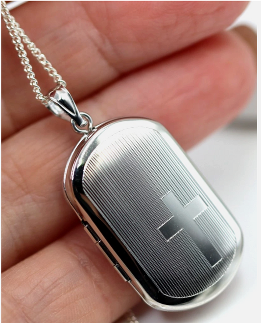 Sterling Silver 925 Dog Tag Style Locket Engraved Cross & 55cm Chain