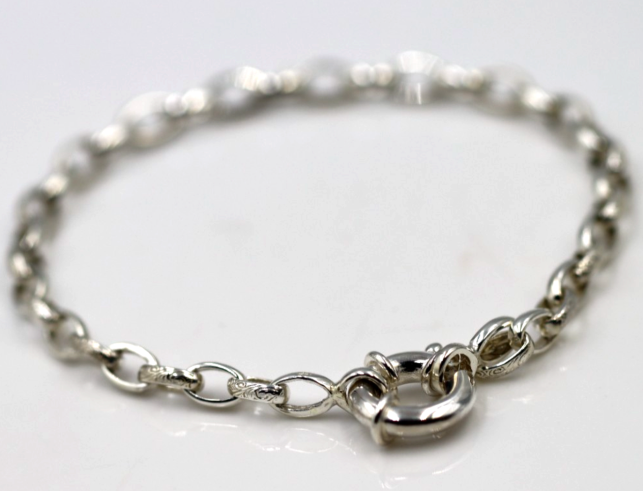 Handmade Sterling Silver 925 Oval Belcher bracelet with Bolt Ring 19.5cm