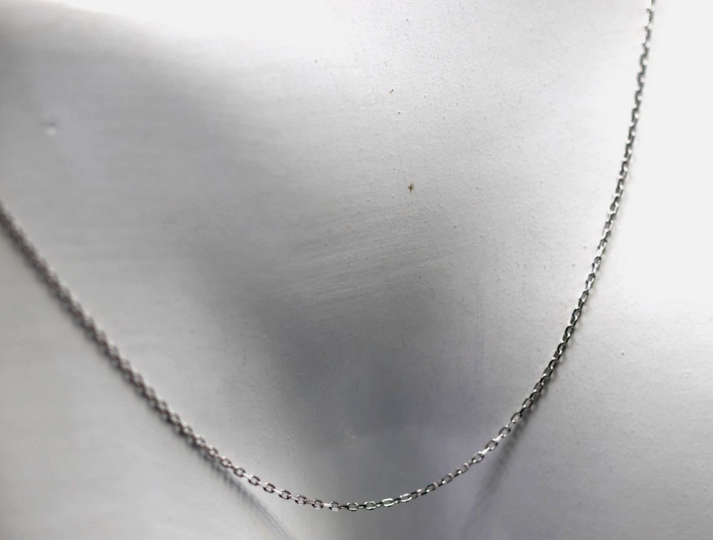 Genuine 18ct 18K White Gold Fine Cable Chain Necklace 1.29grams 50cm