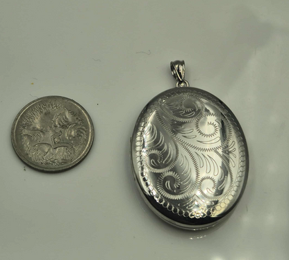 Sterling Silver 925 Oval Engraved Pendant Locket 2 photos
