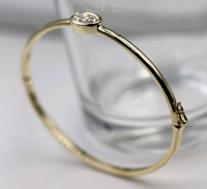 Genuine 14ct Yellow Gold Solid Hinged Bangle 59 x 51m outside diameter Oval Lab Grown Diamond