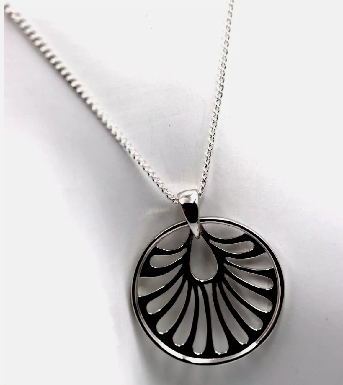 Sterling Silver 925 Circle Cut Out Pendant + 50cm Necklace Chain