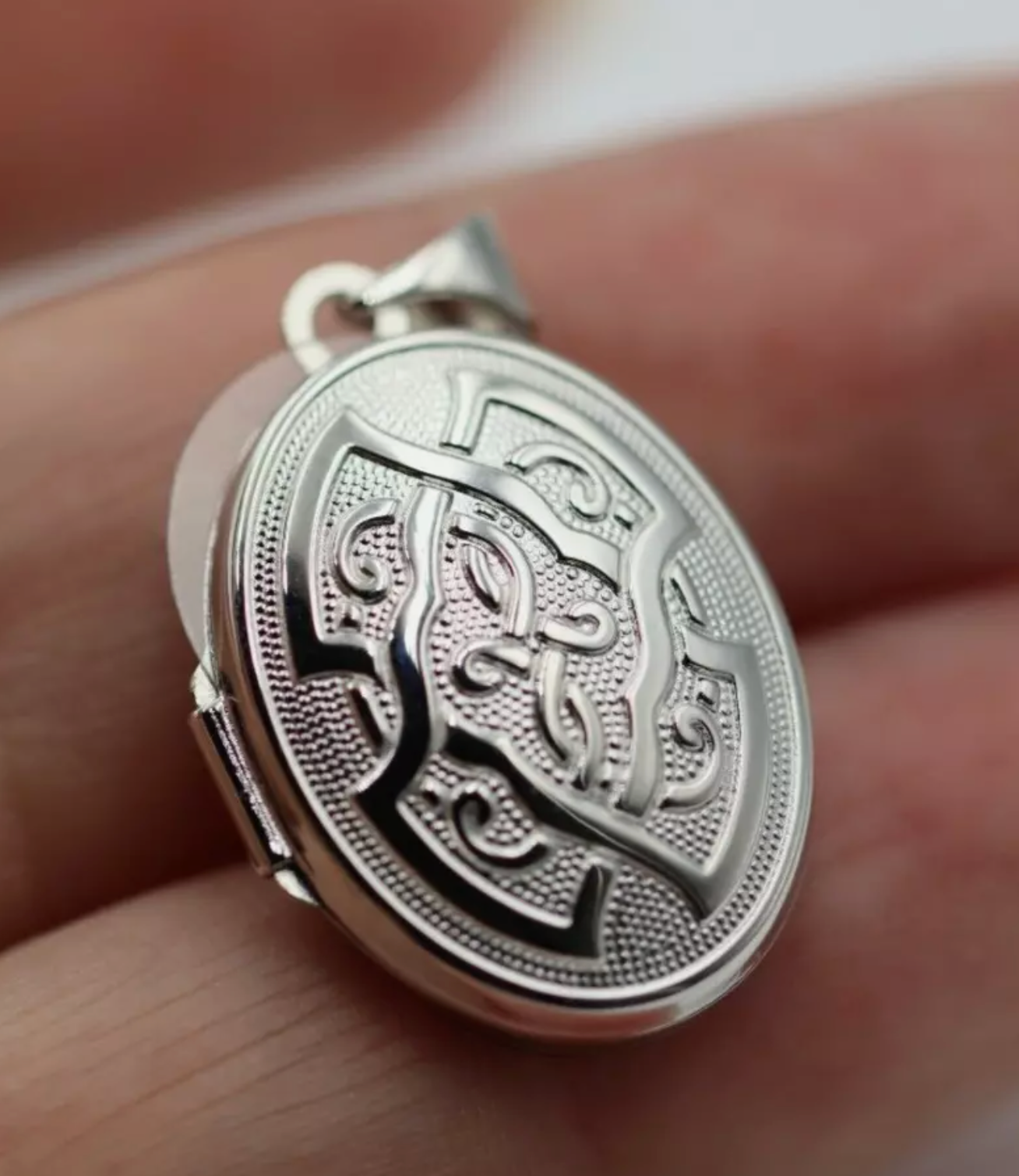 Genuine Sterling Silver 925 Oval Celtic Locket Pendant With 2 Photos