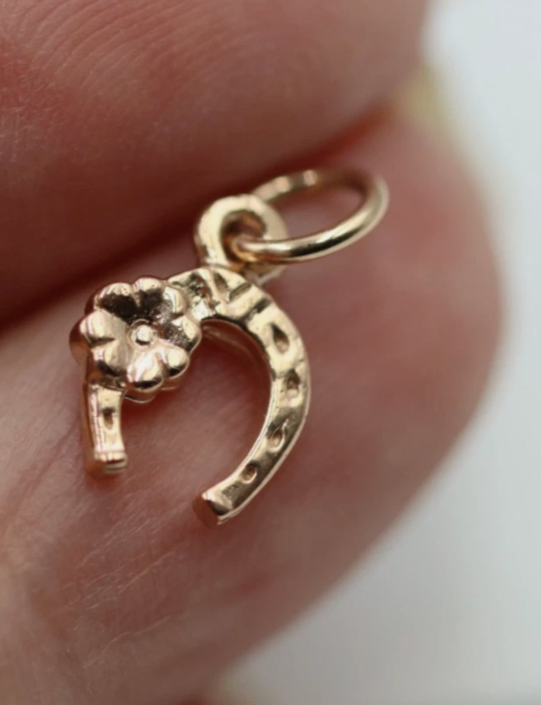 Genuine 9ct Yellow or Rose Gold Lucky Horse Shoe Horseshoe Flower Charm with jump ring