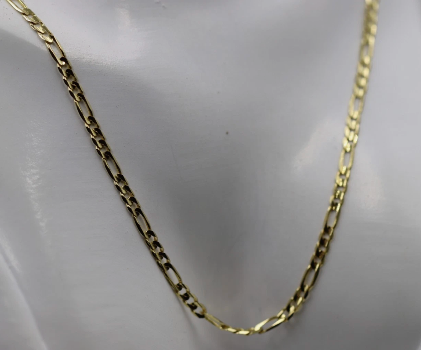 Genuine 9ct 9k 375 Yellow Gold Figaro Chain Necklace 5.5grams 55cm 2.9mm