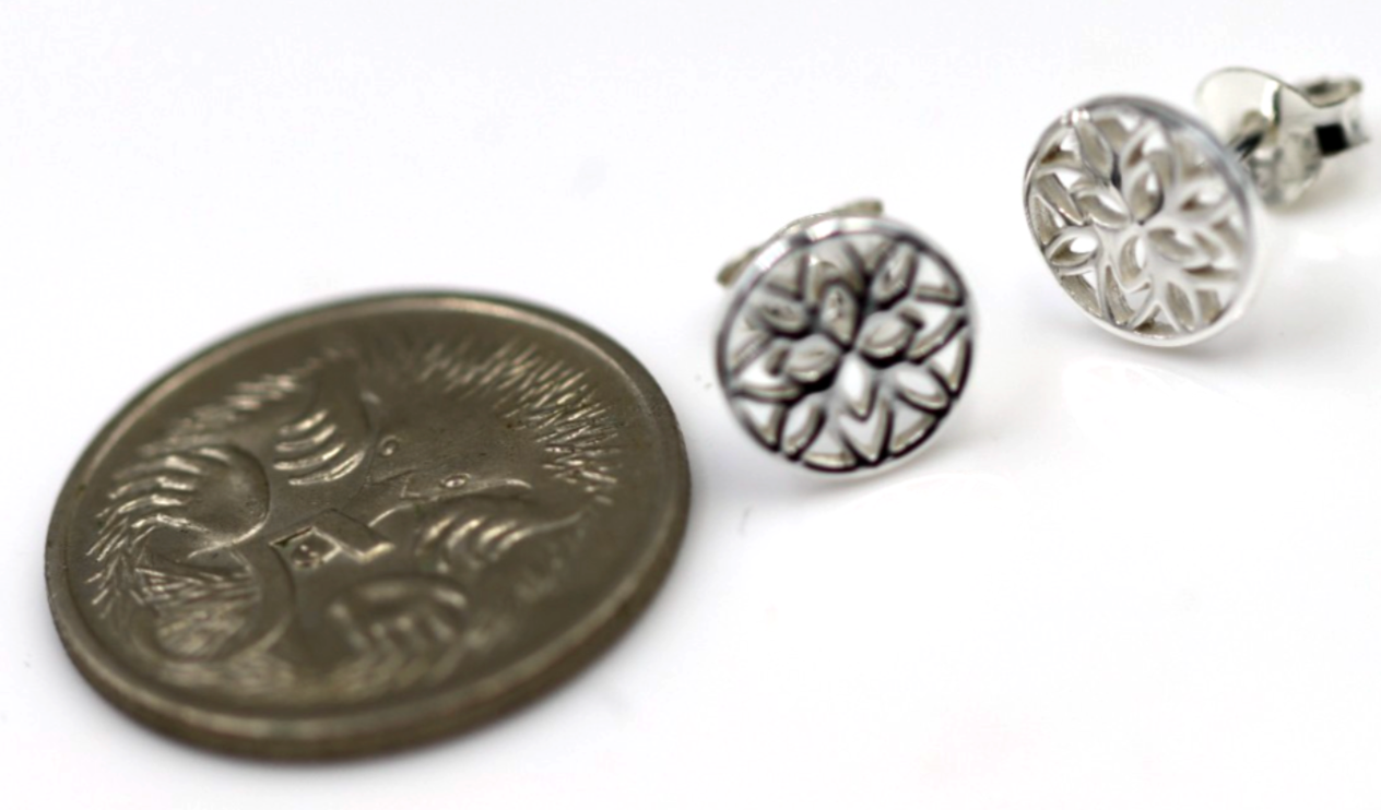 Sterling Silver 925 Childs Small Round Cut-Out Flower Studs Earrings