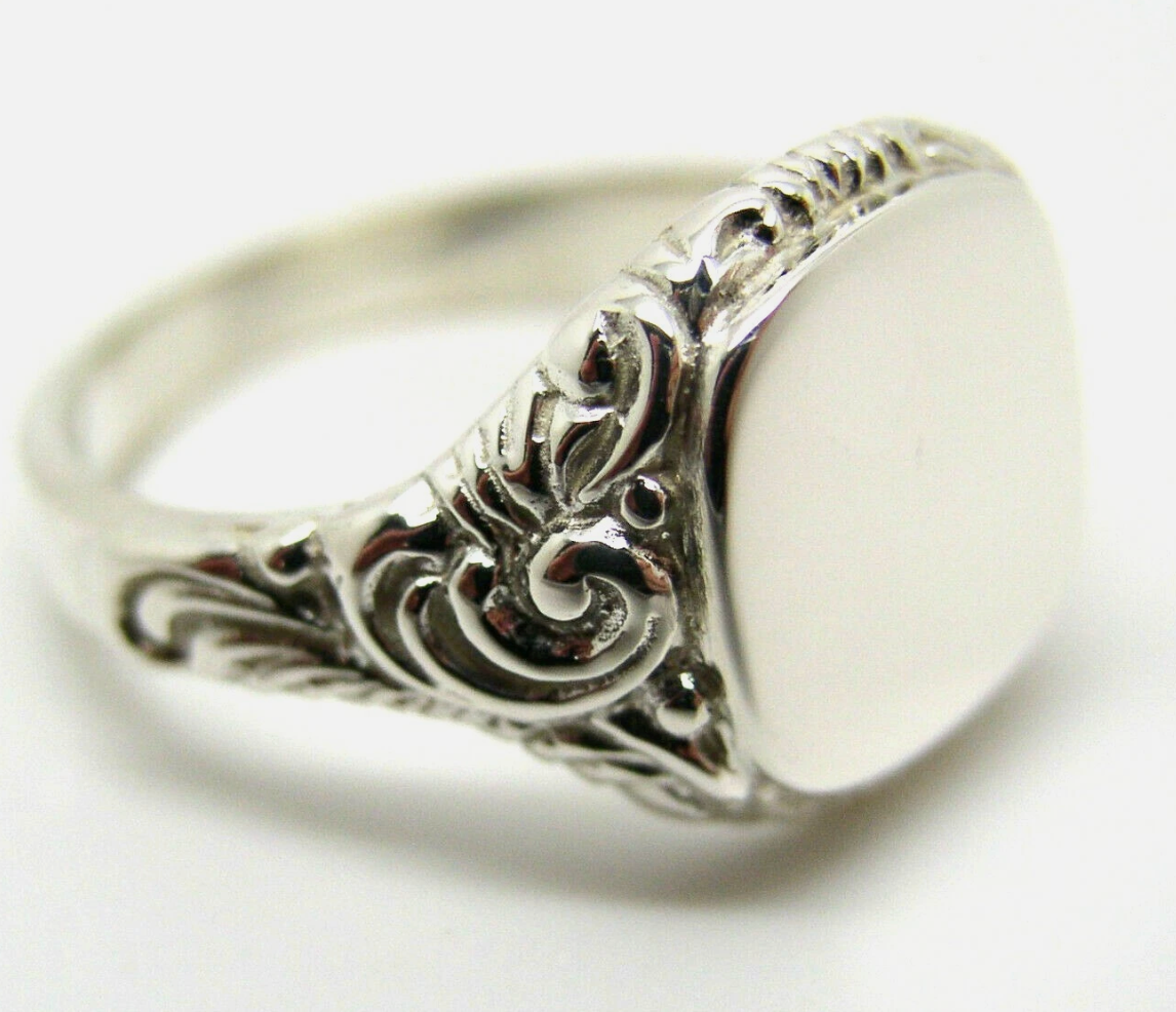Kaedesigns Solid Genuine 9ct 9kt 375 White Gold Square Engraved Signet Ring 335 - Choose your ring size Q to Z