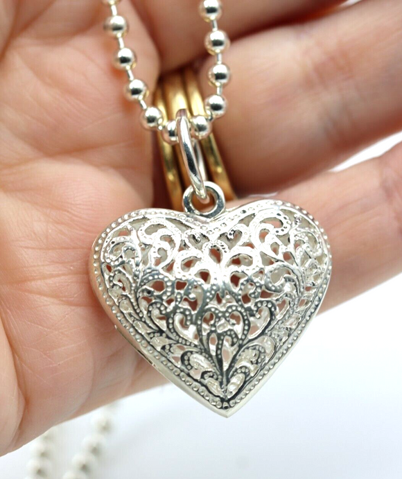 Heart pendant designs deals