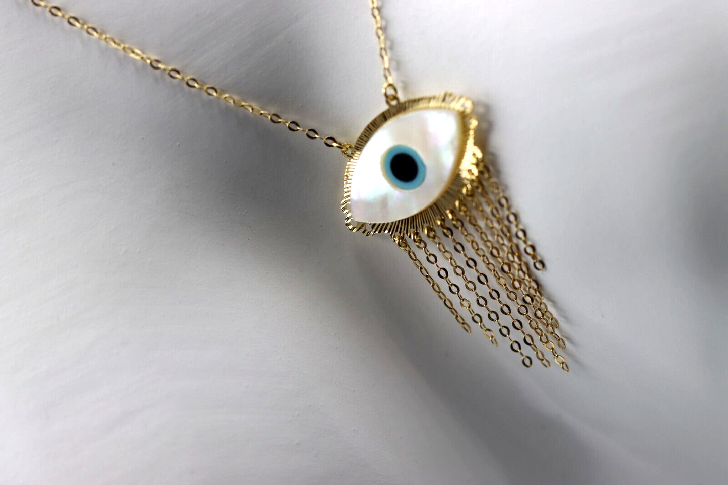 18ct 750 Gold Yellow Gold 43cm Mother Pearl Greek Eye Necklace Chain -Free express post