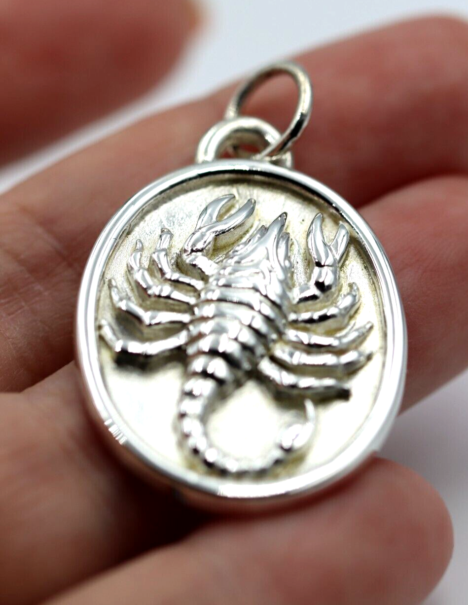 Scorpion online pendant silver