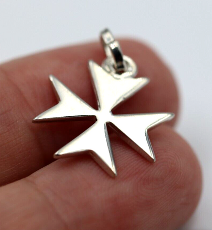 Kaedesigns, Genuine Sterling Silver 925 Maltese Cross Pendant