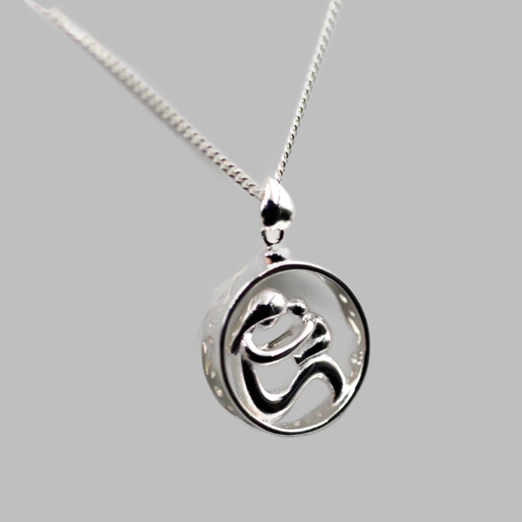 Sterling Silver 925 Mother & Child Baby Story Wheel Pendant 17mm + Necklace