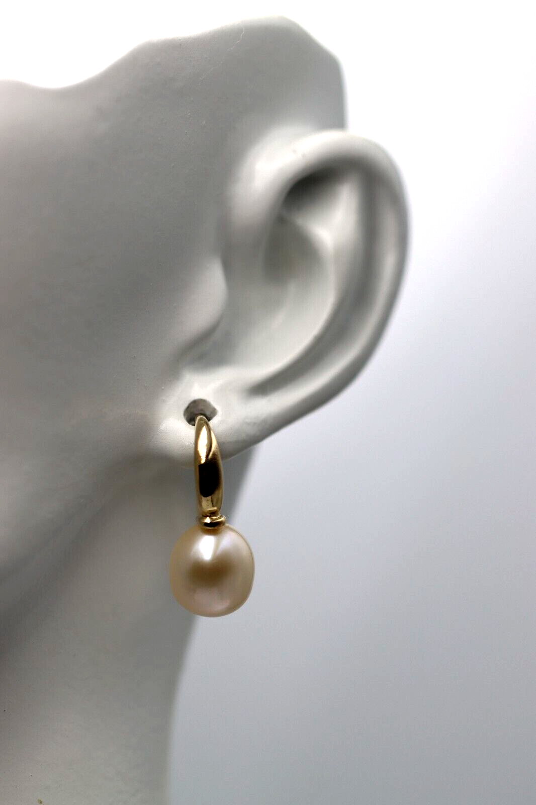 Genuine 9ct Yellow Gold Oval Freshwater Pearl 8x9mm Ball Earrings