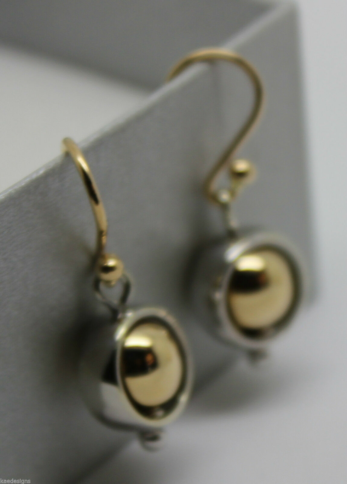 Kaedesigns New 9k 9ct Yellow & White Gold Spinner Belcher Ball Earrings