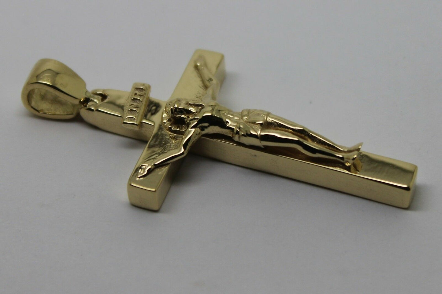 Kaedesigns New Genuine 18ct Yellow, Rose or White Gold Solid Heavy Crucifix Cross Pendant