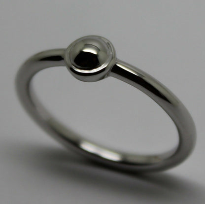 Kaedesigns, Full Solid Genuine 9ct 9kt White Gold 4mm Half Ball Ring