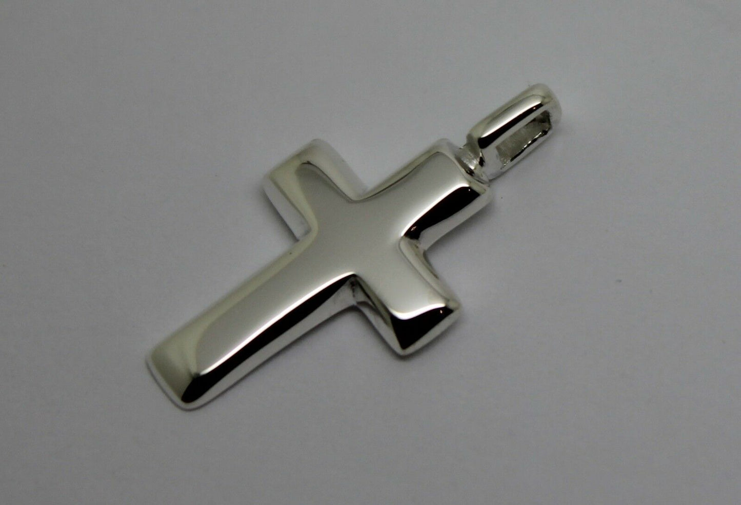 Kaedesigns Genuine Brand New Sterling Silver Plain Cross Pendant