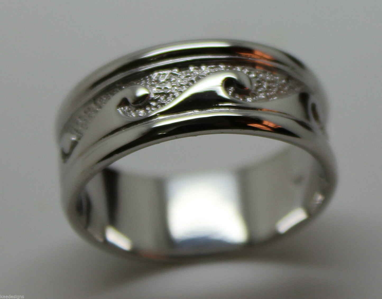 Kaedesigns, Solid Heavy Genuine 9ct White Gold Mens Surf Wave Ring Size T 258