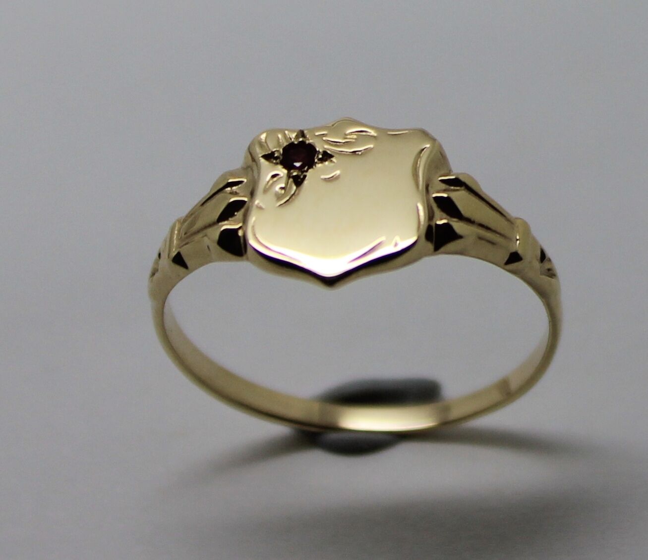 Size K 9ct Small Yellow, Rose or White Gold Garnet (Birthstone For January) Shield Signet Ring