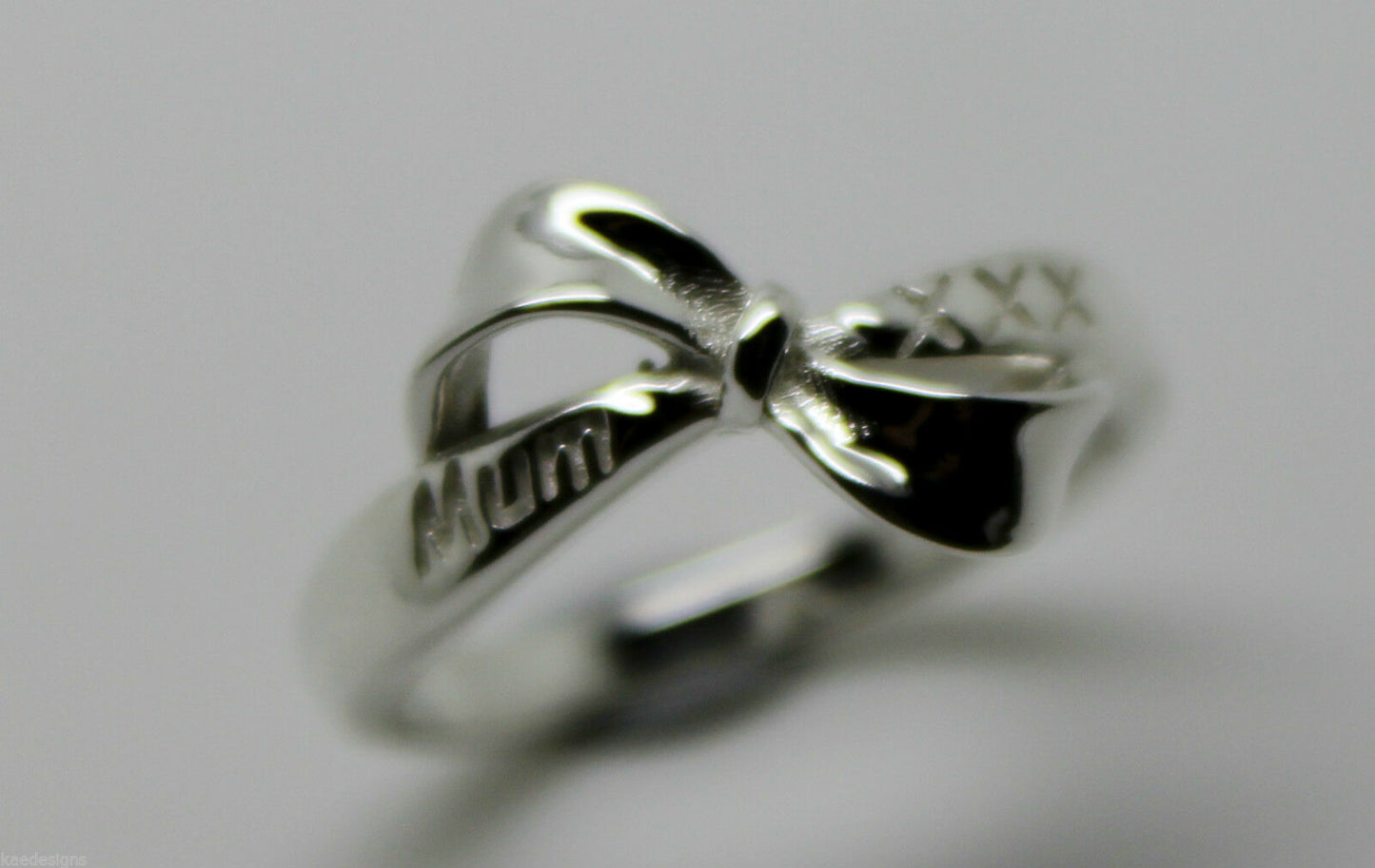 Mothers Day Ring 9ct 9kt Solid Yellow, Rose Or White Gold Bow Ring Engraved With Mum And Kisses