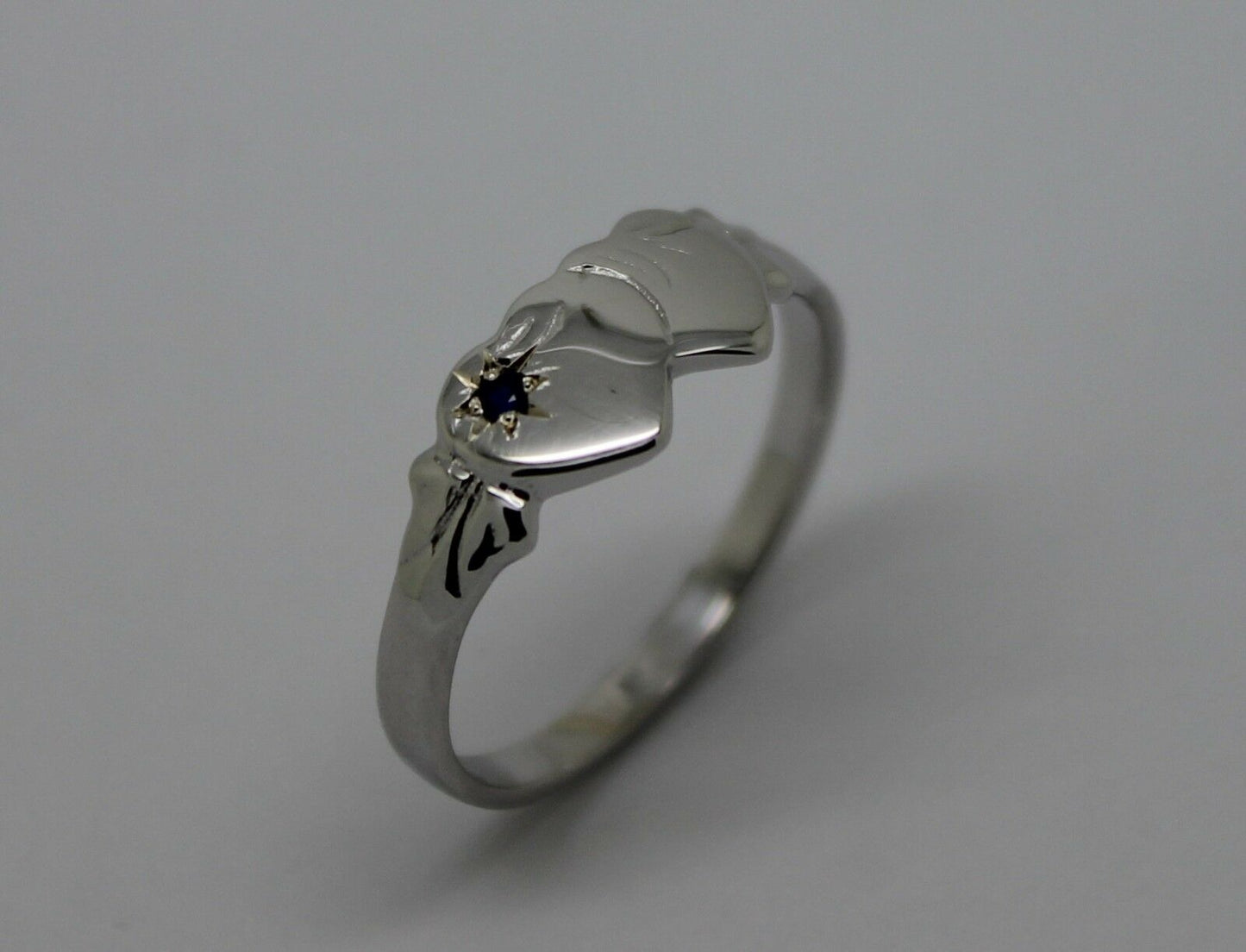 Genuine 9ct 9kt White Gold Australian Blue Sapphire Double Heart Signet Ring