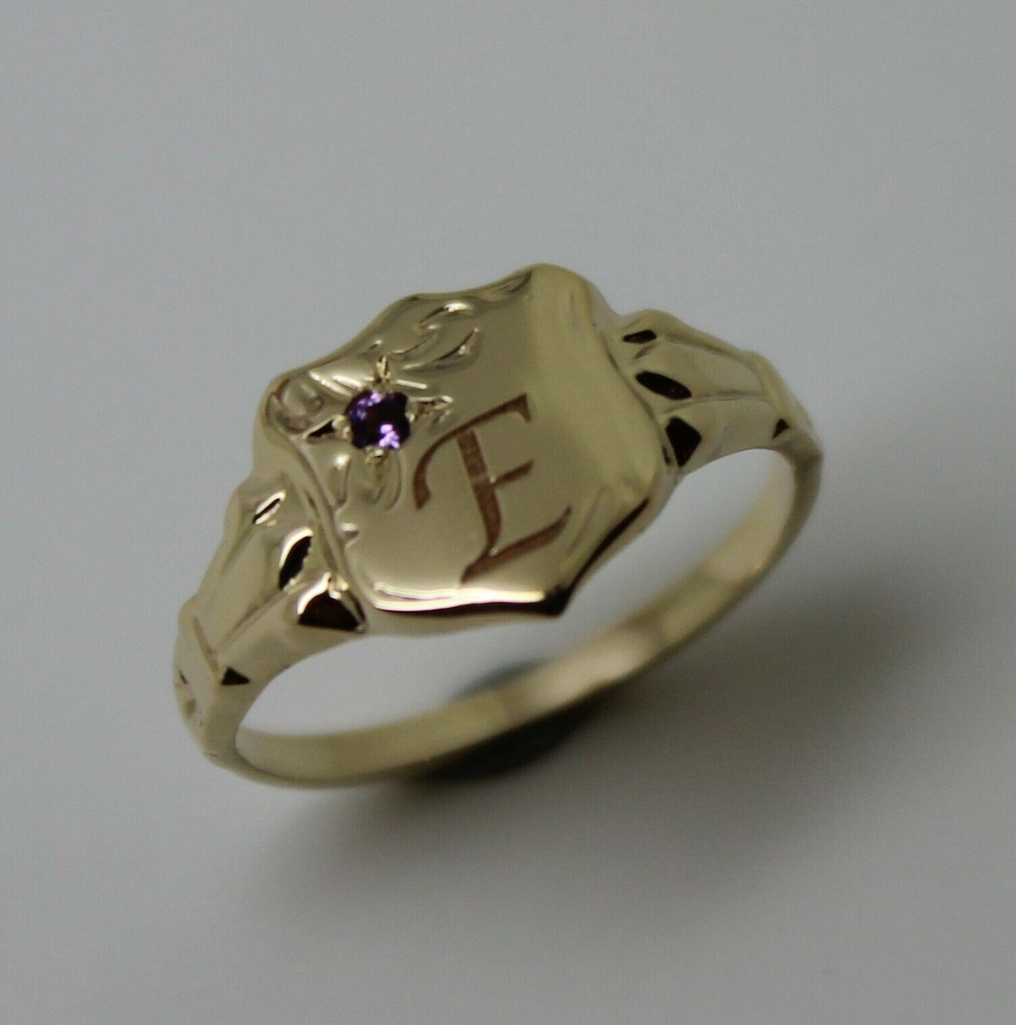 9ct Small Yellow Gold Amethyst Shield Signet Ring + Engraving Of One Initial - Choose your size