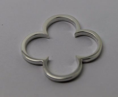 Kaedesigns Solid Sterling Silver Large Four Leaf Clover Pendant