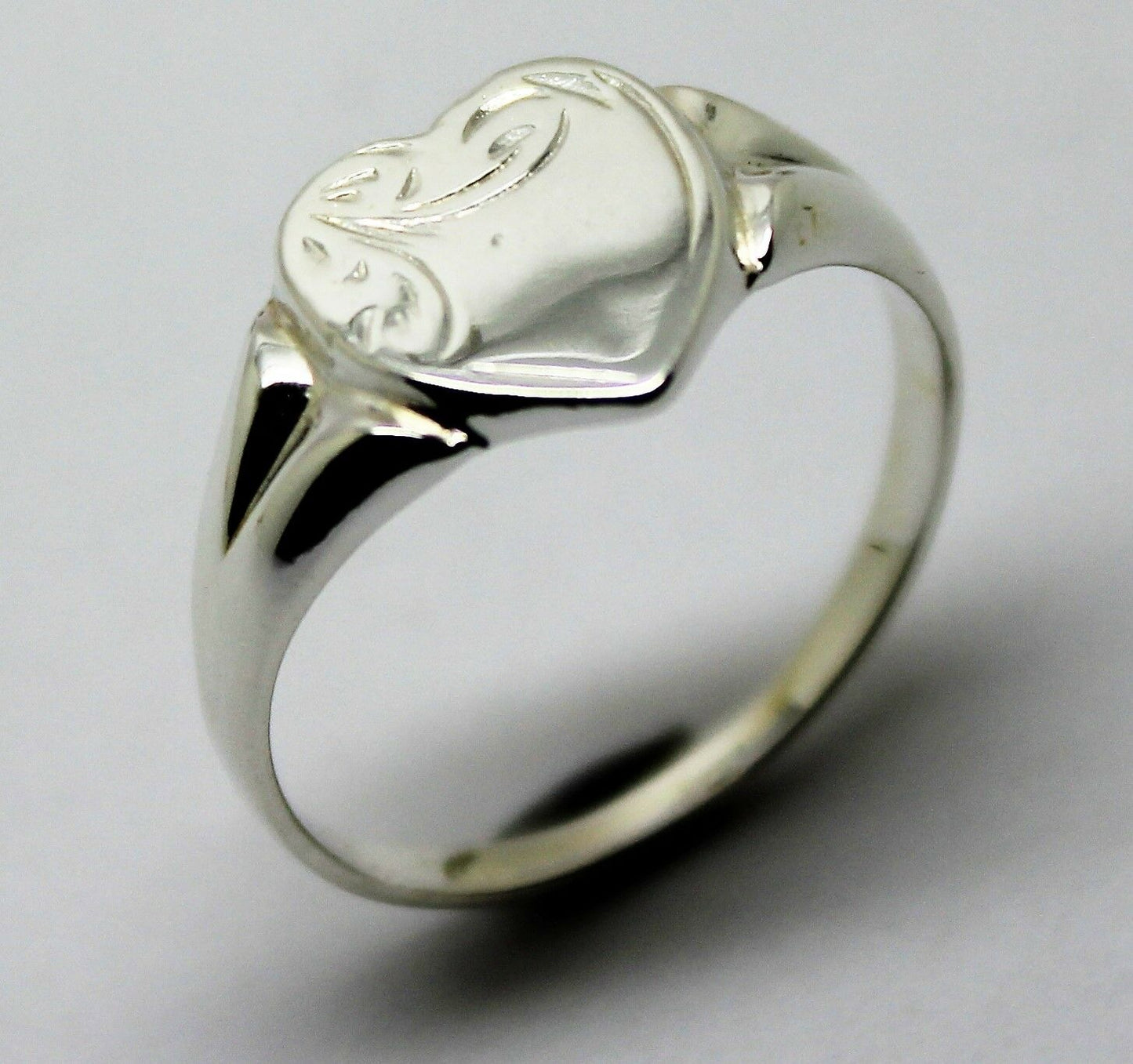 Size T Kaedesigns, New Genuine Large Sterling Silver Heart Signet Ring 265