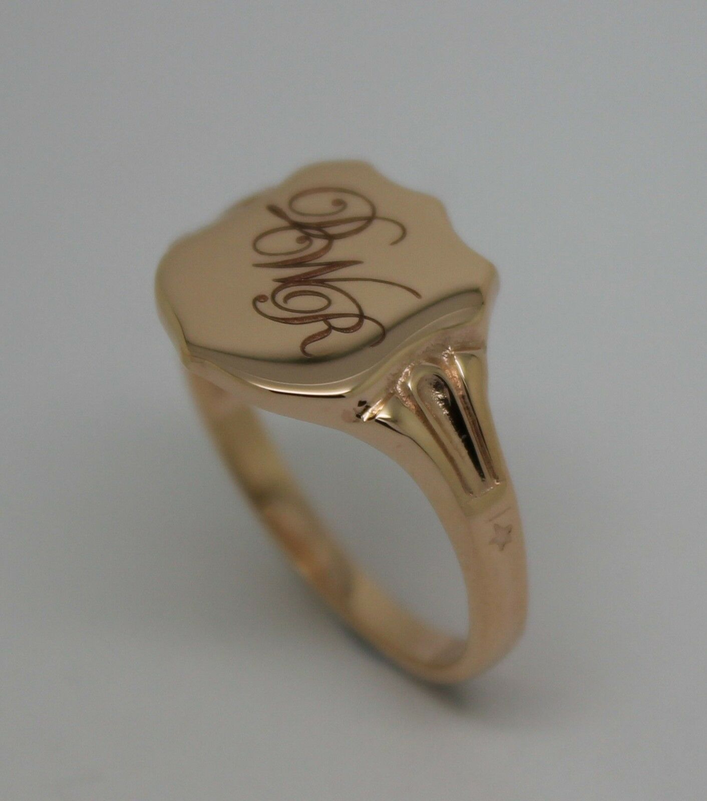 Genuine 9ct Solid Yellow, Rose or White Gold Large Signet Ring In Your Size P Plus Engraving 3 Initials