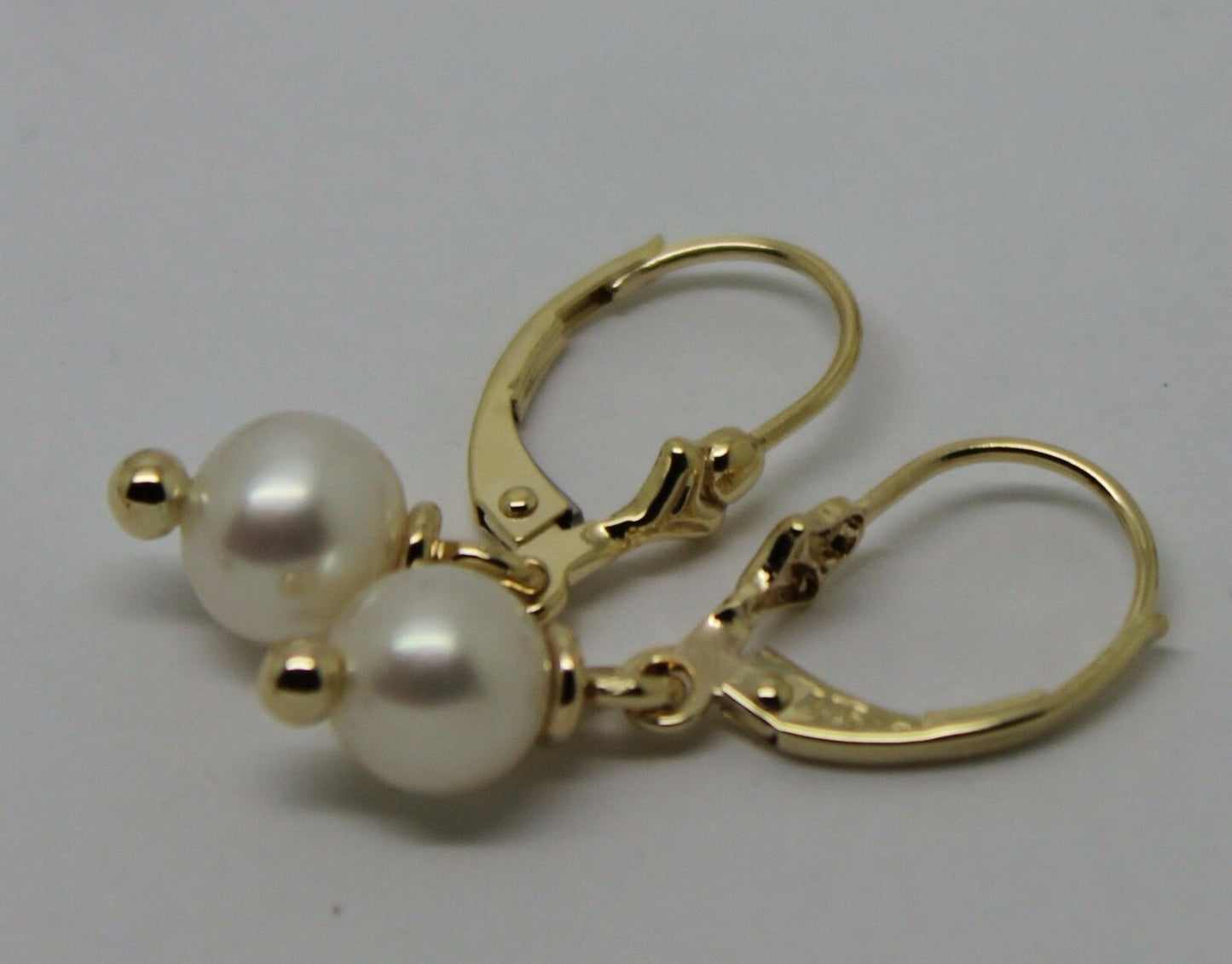 Kaedesigns New 9ct Yellow, Rose or White Gold 6mm White Pearl Continental Clip Earrings