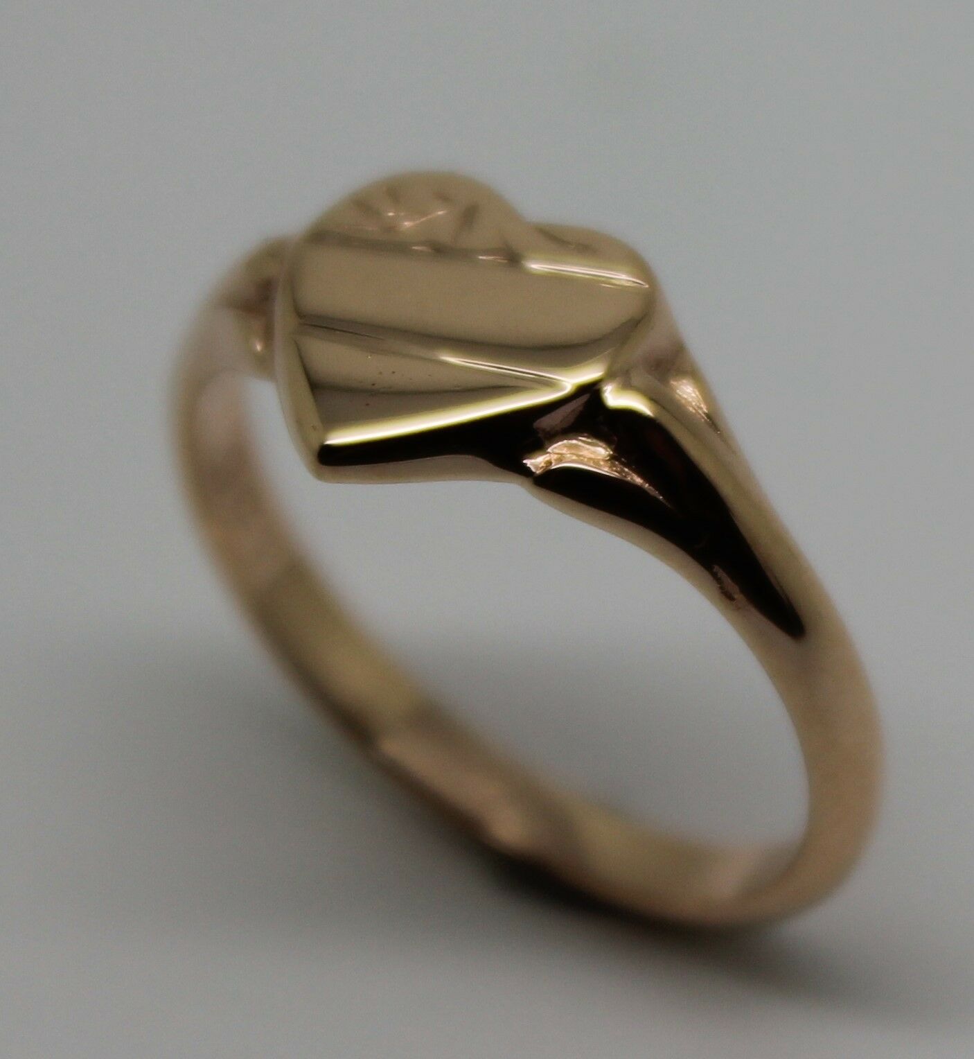 Kaedesigns, New Genuine 9ct Yellow, Rose or White  Gold Small Heart Signet Ring Size H 201