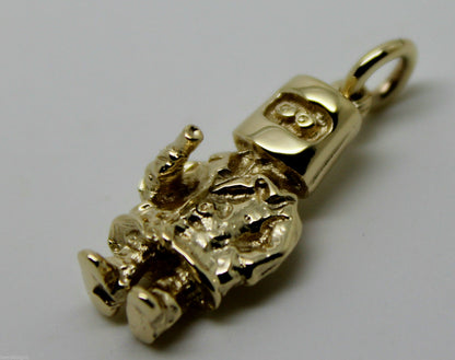 Kaedesigns New Heavy 9ct Yellow, Rose or White Gold / 375 Solid Ned Kelly Pendant